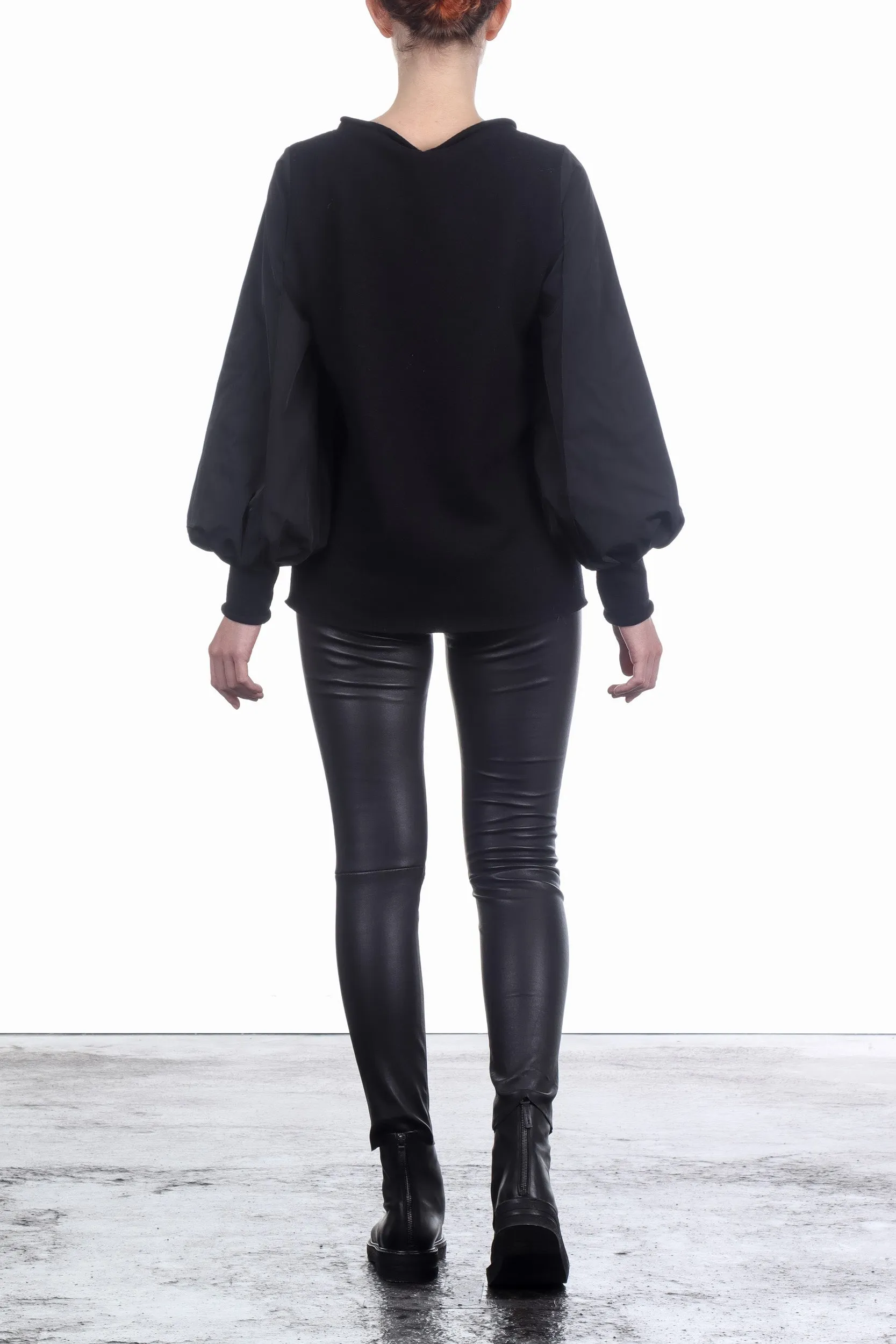 Katharina Hovman Damen Pullover mit Taft Ärmel Schwarz | Luxuryloft